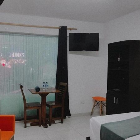 Lleras Place Hotel Меделин Екстериор снимка