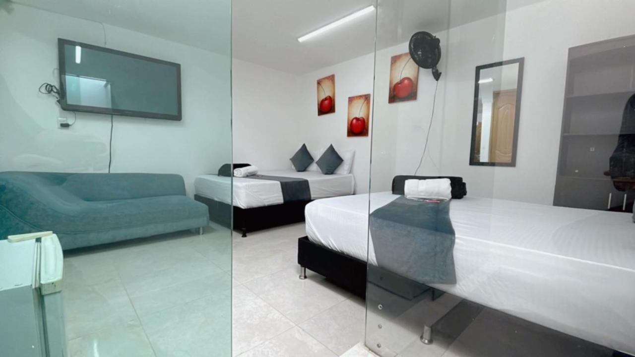 Lleras Place Hotel Меделин Екстериор снимка